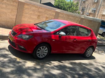 SEAT 2015 3 рука 250000км